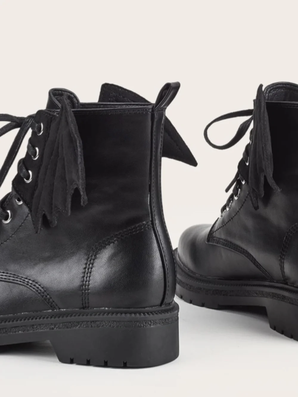 Bat Wing Combat Boots NEW 3.5 Black Lace-Up Lug Sole Ankle Smooth Vegan Leather